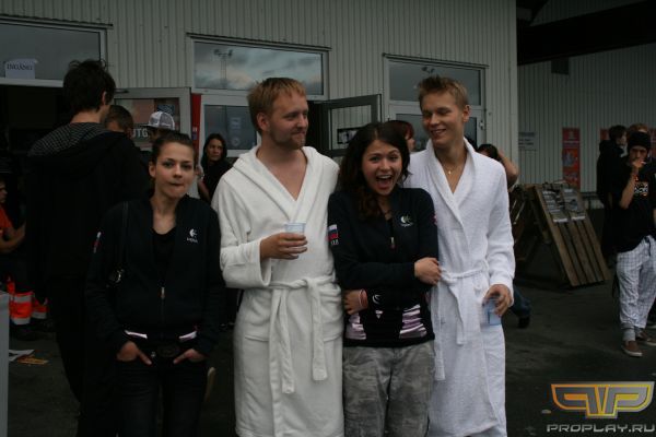 ���� ��-������!