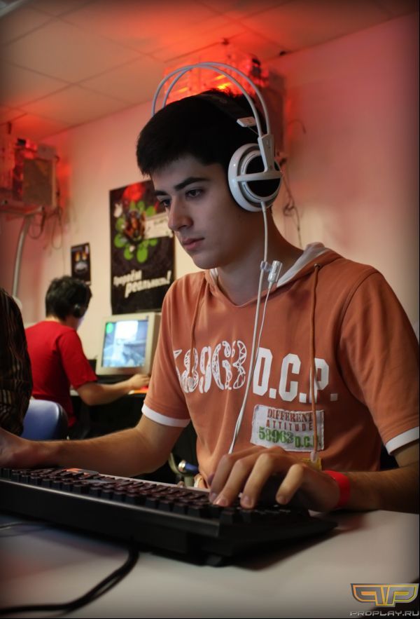 ����� es4x