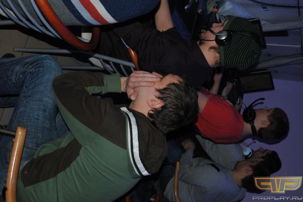 Flatra ����� ������� � EYESports