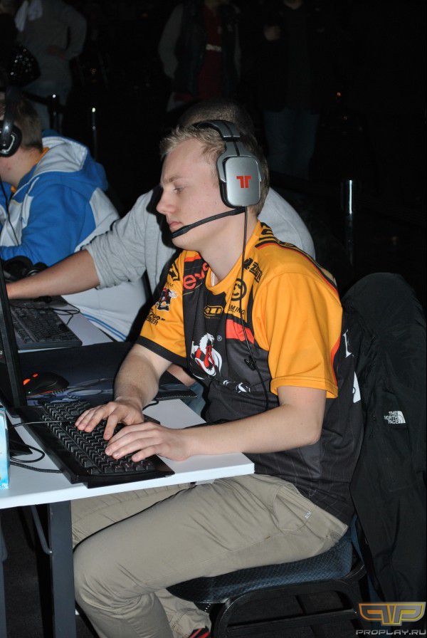 ����� Anexis