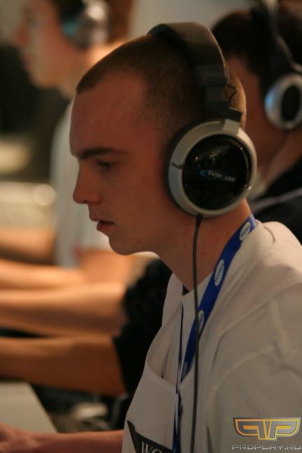 ElakeDuck � ������ ���������� �� fnatic � Everglide